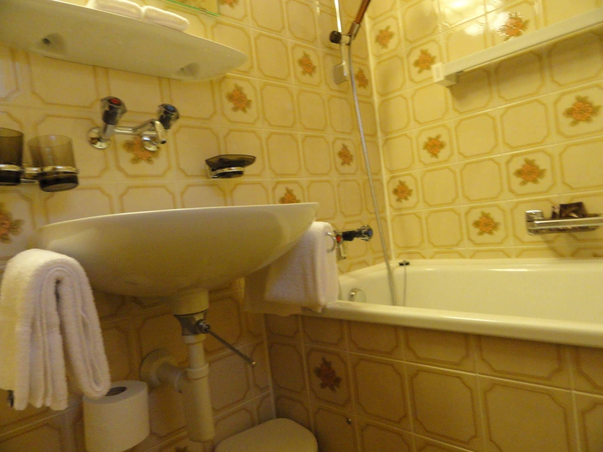 Hotel Alpenruhe - Vintage Design Hotel เวงเงน ภายนอก รูปภาพ