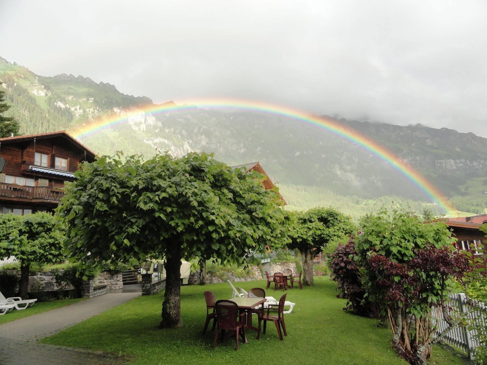 Hotel Alpenruhe - Vintage Design Hotel เวงเงน ภายนอก รูปภาพ