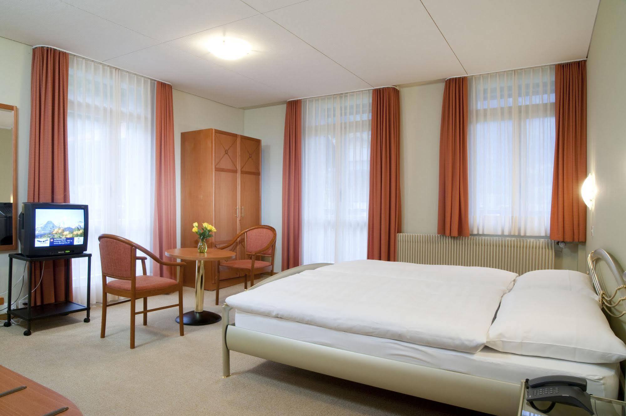 Hotel Alpenruhe - Vintage Design Hotel เวงเงน ภายนอก รูปภาพ